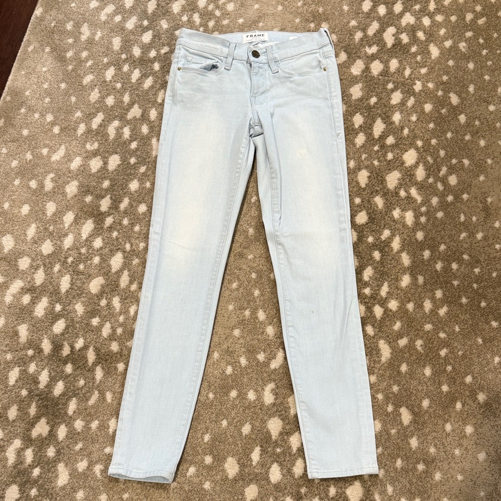 Frame Denim Women's Light Wash Skinny Jeans. Size 24